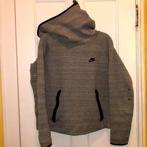 Nike Pullover Hoodie Grey